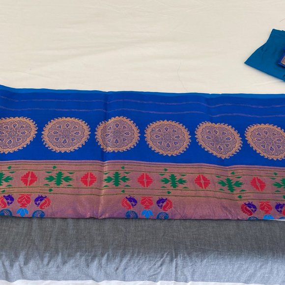 Classic Blue paithani in pure silk with peacock embroidery - Picture 3 of 3